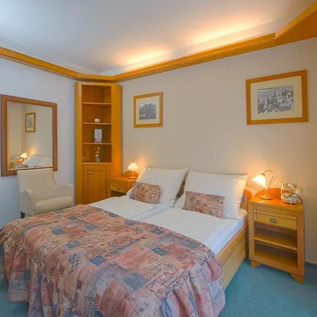 Hotel Praha Hrensko
